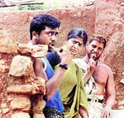 Elangaathu Veesudhey