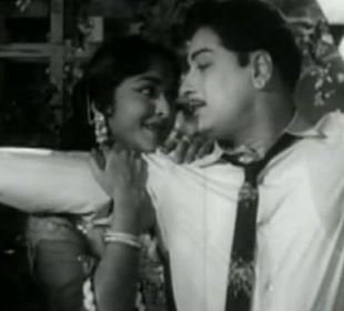 Iravinile Yenna Vizhippu