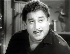Naan Kavignanum Alla