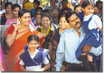 Pudhusa Nenachikittu